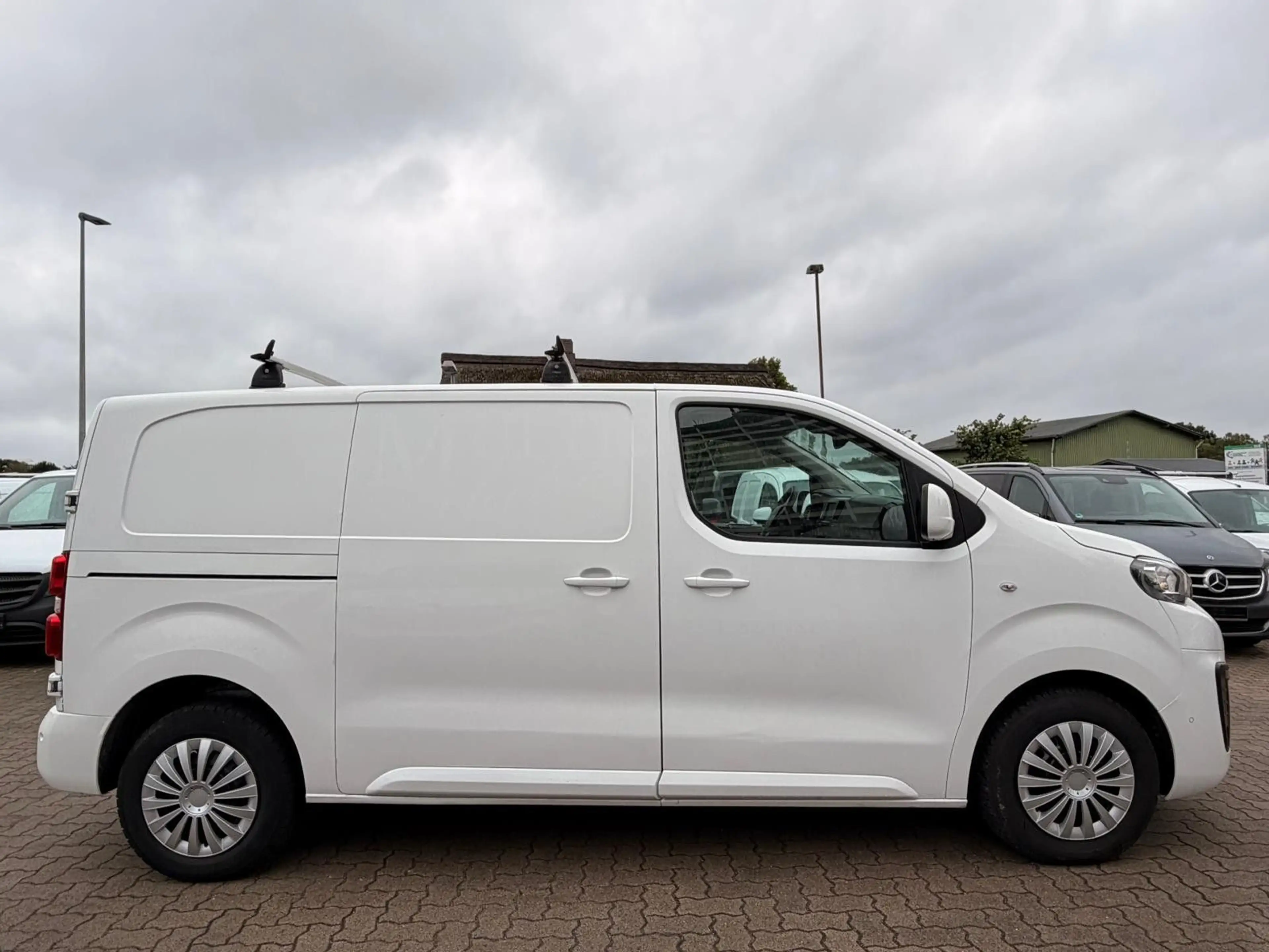 Peugeot Expert Kasten Premium L2 — photo 4