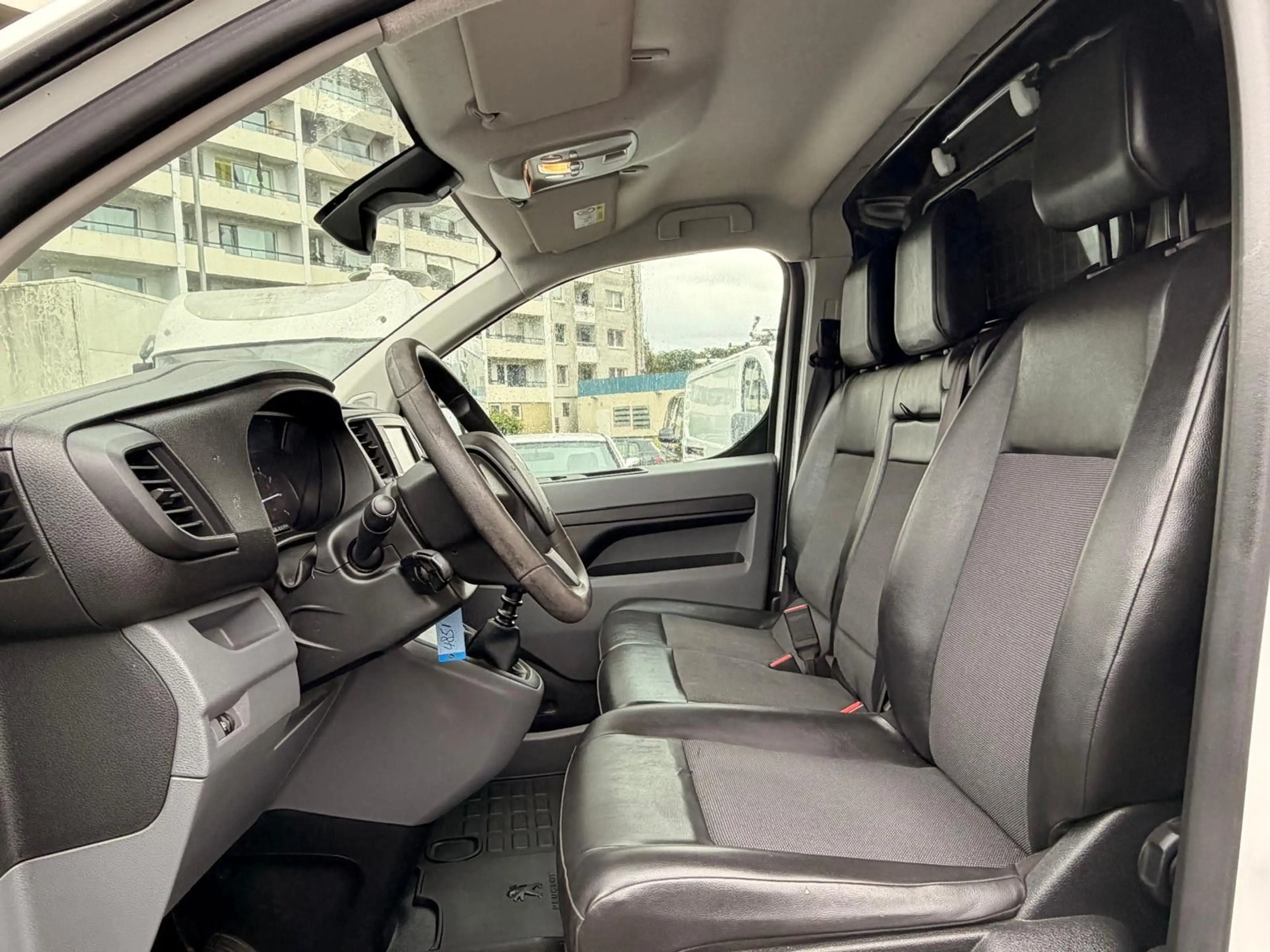 Peugeot Expert Kasten Premium L2 — photo 7