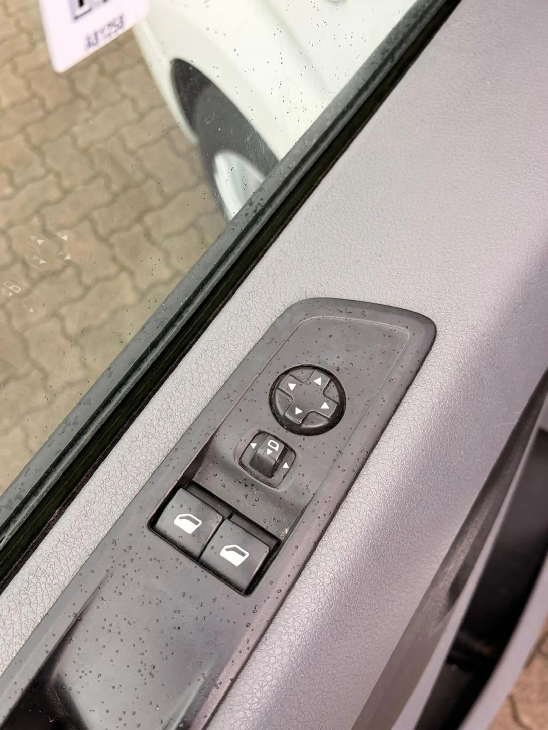 Peugeot Expert Kasten Premium L2 — photo 11