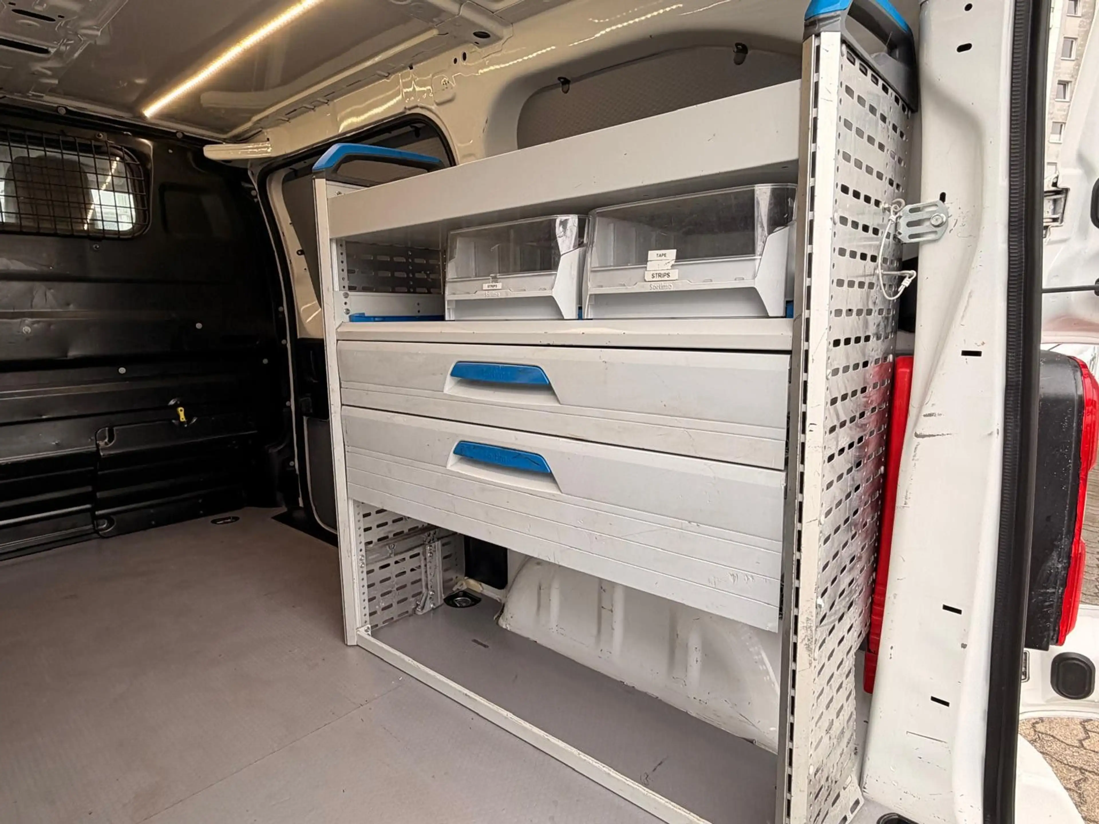 Peugeot Expert Kasten Premium L2 — photo 13