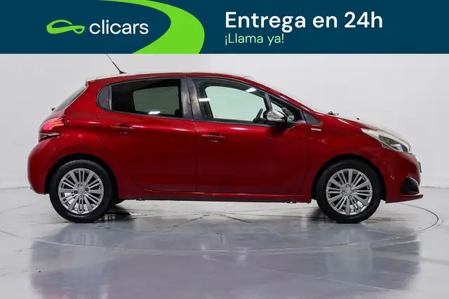 Peugeot 208 view 6