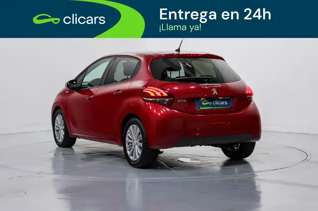 Peugeot 208 view 9