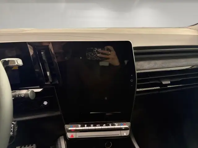 Renault Espace view 9