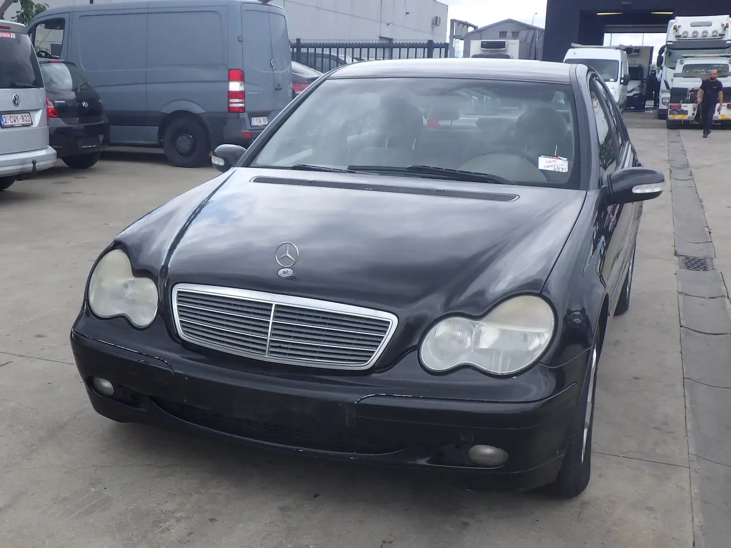 Mercedes-Benz C 200 (Stock ID 56870) Zwart - 1