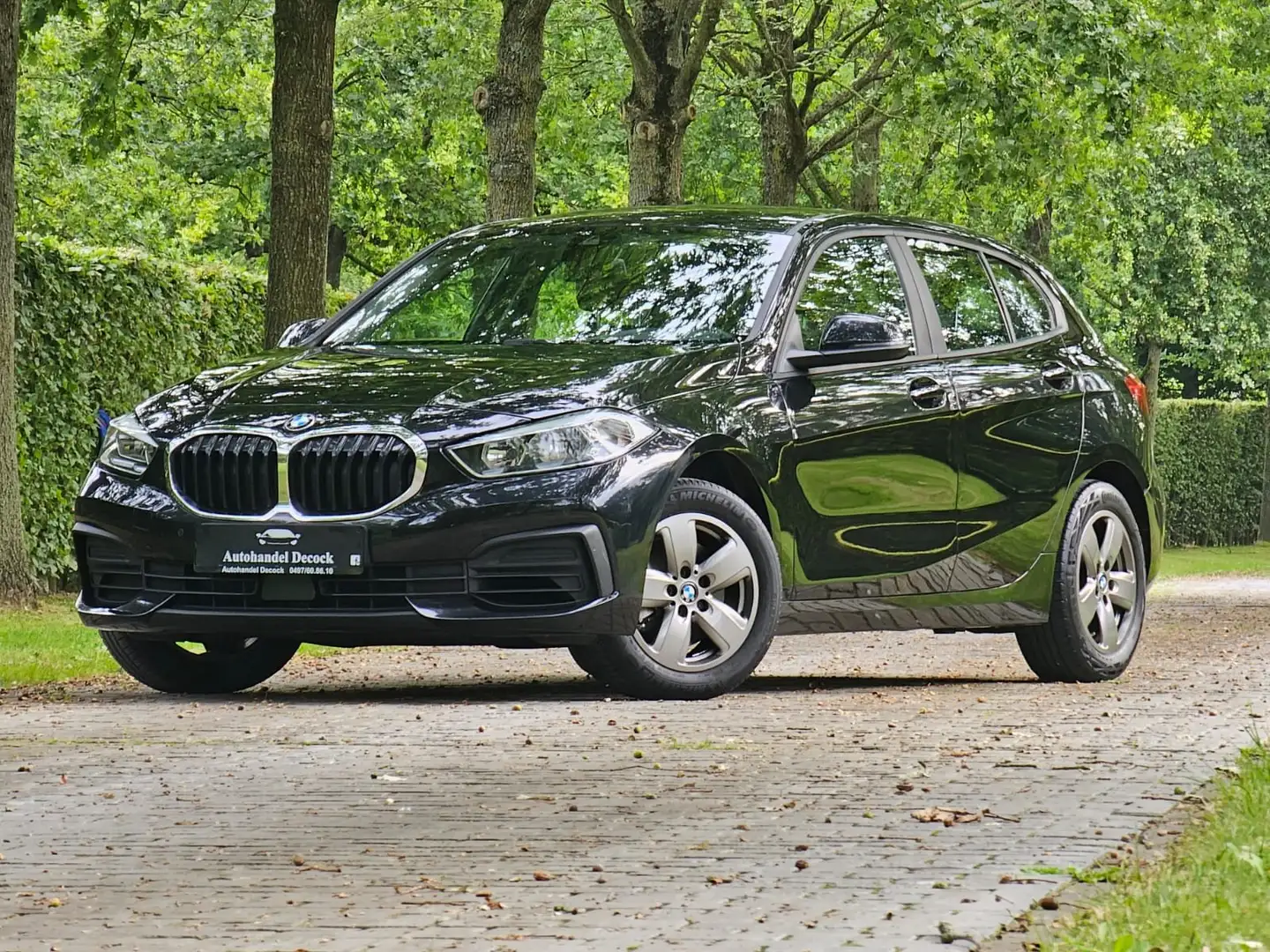 BMW 118 118i Aut. LANE ASSIST | BTW | AUTOMAAT Noir - 1