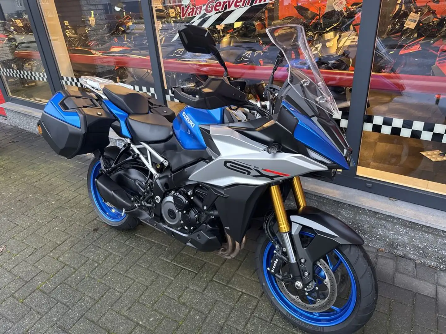 Suzuki GSX-S 1000GX - 2