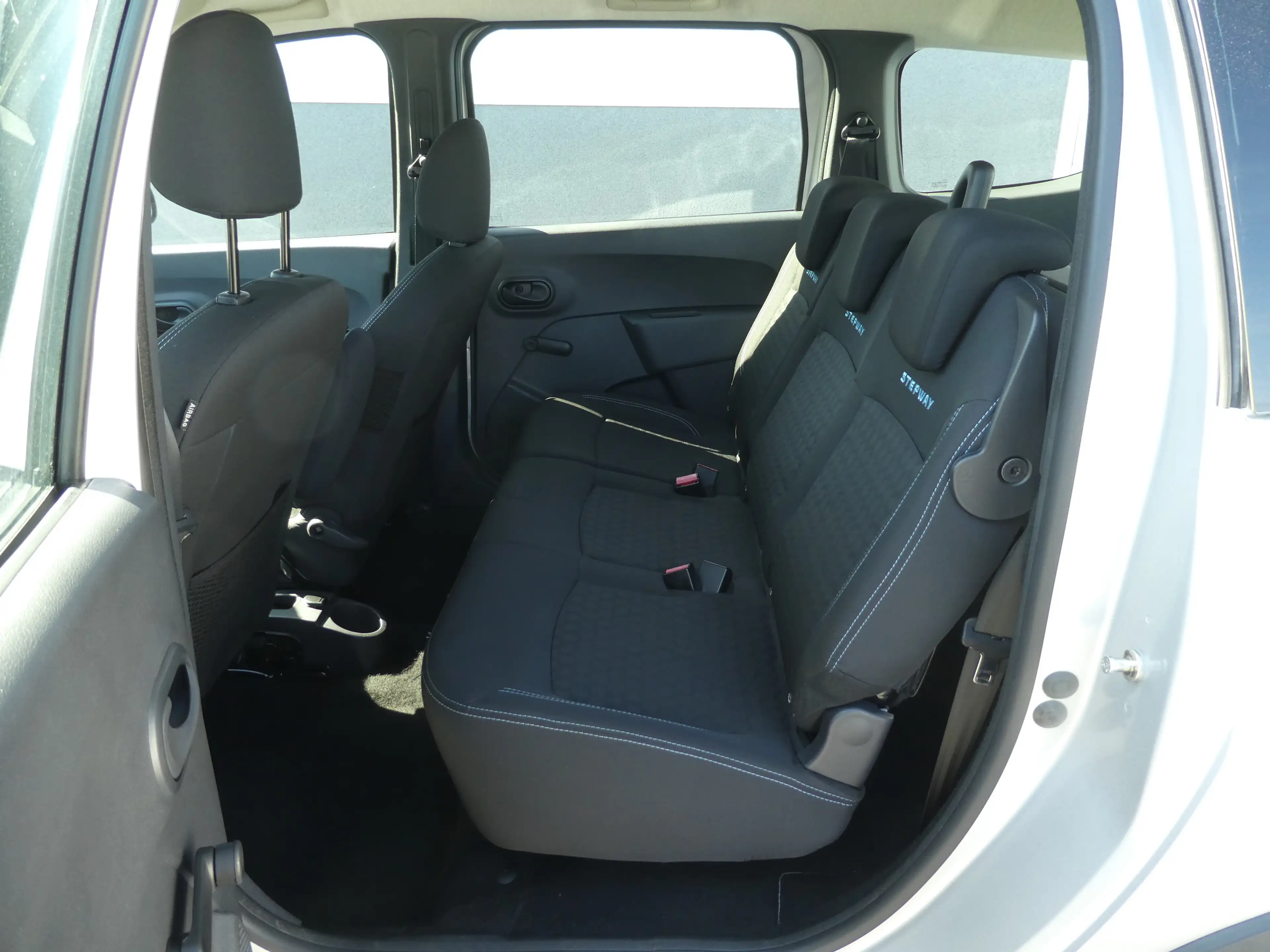 Dacia Lodgy 1.5 dCi Stepway Navi, Airco **GARANTIE 1 JAAR** — photo 14