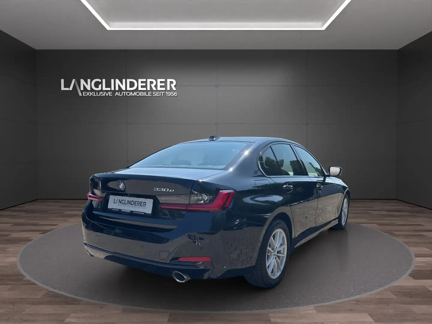 BMW 330 e Limousine NP67849,- Parking&DrivingAssist Schwarz - 2