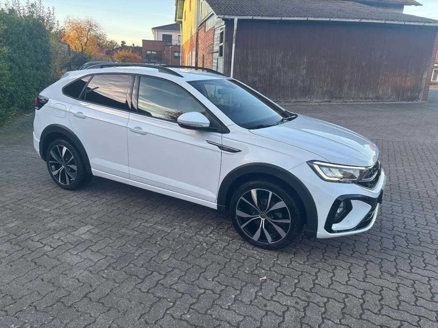 Volkswagen Taigo 1.0 TSI OPF 81 kW DSG R-Line LED+ACC+RÜCK Weiß - 2