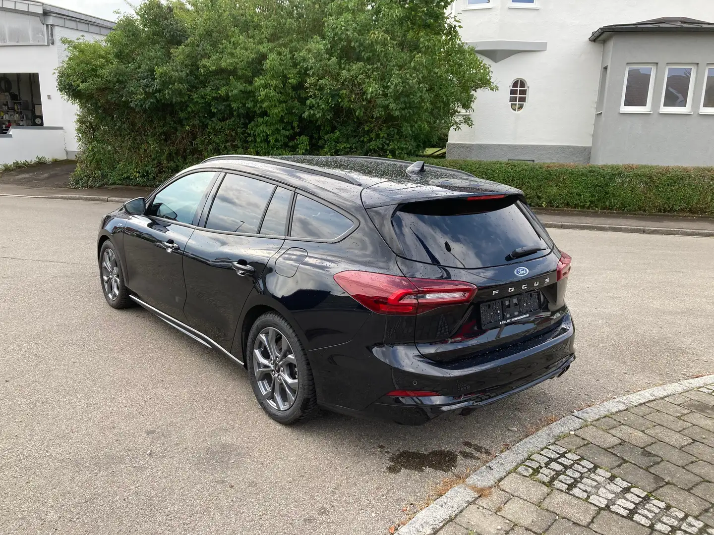 Ford Focus ST-Line X Schwarz - 2