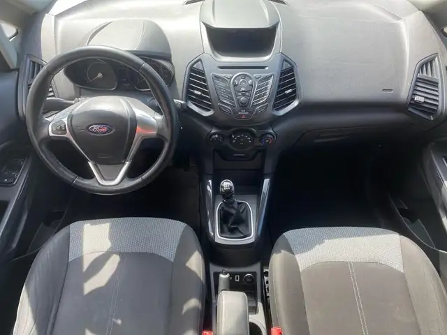 Ford Ecosport view 5