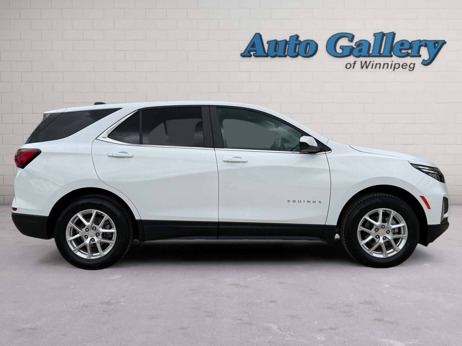 used 2024 Chevrolet Equinox car, priced at $25,696