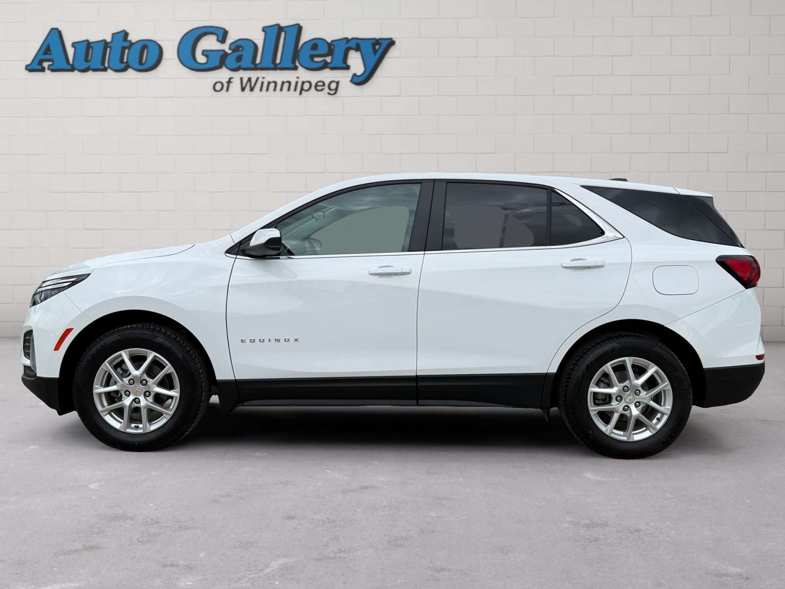 used 2024 Chevrolet Equinox car, priced at $25,696