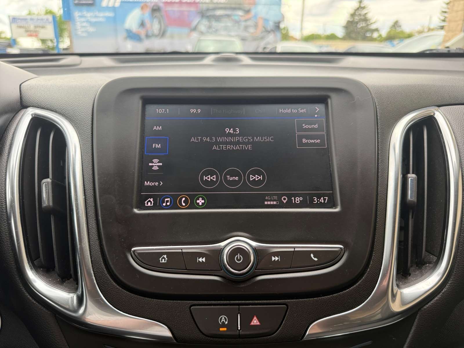 used 2024 Chevrolet Equinox car, priced at $25,696