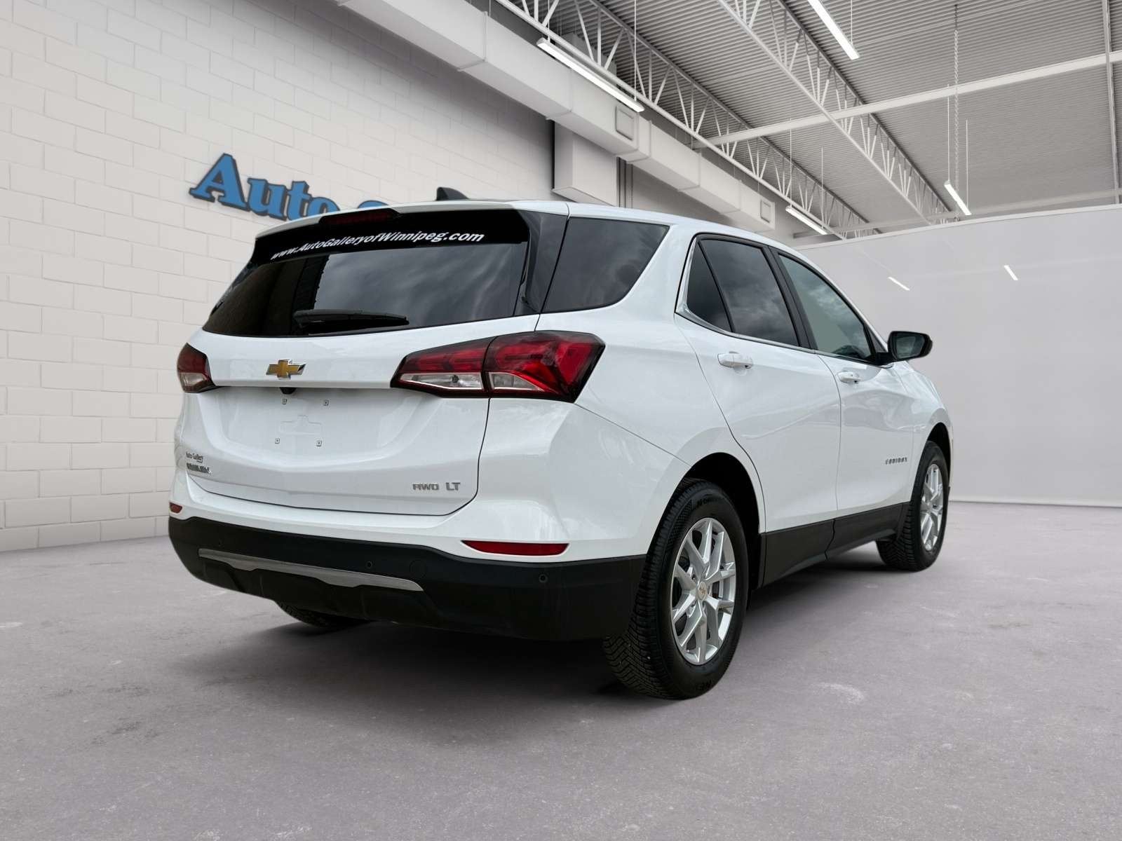 used 2024 Chevrolet Equinox car, priced at $25,696
