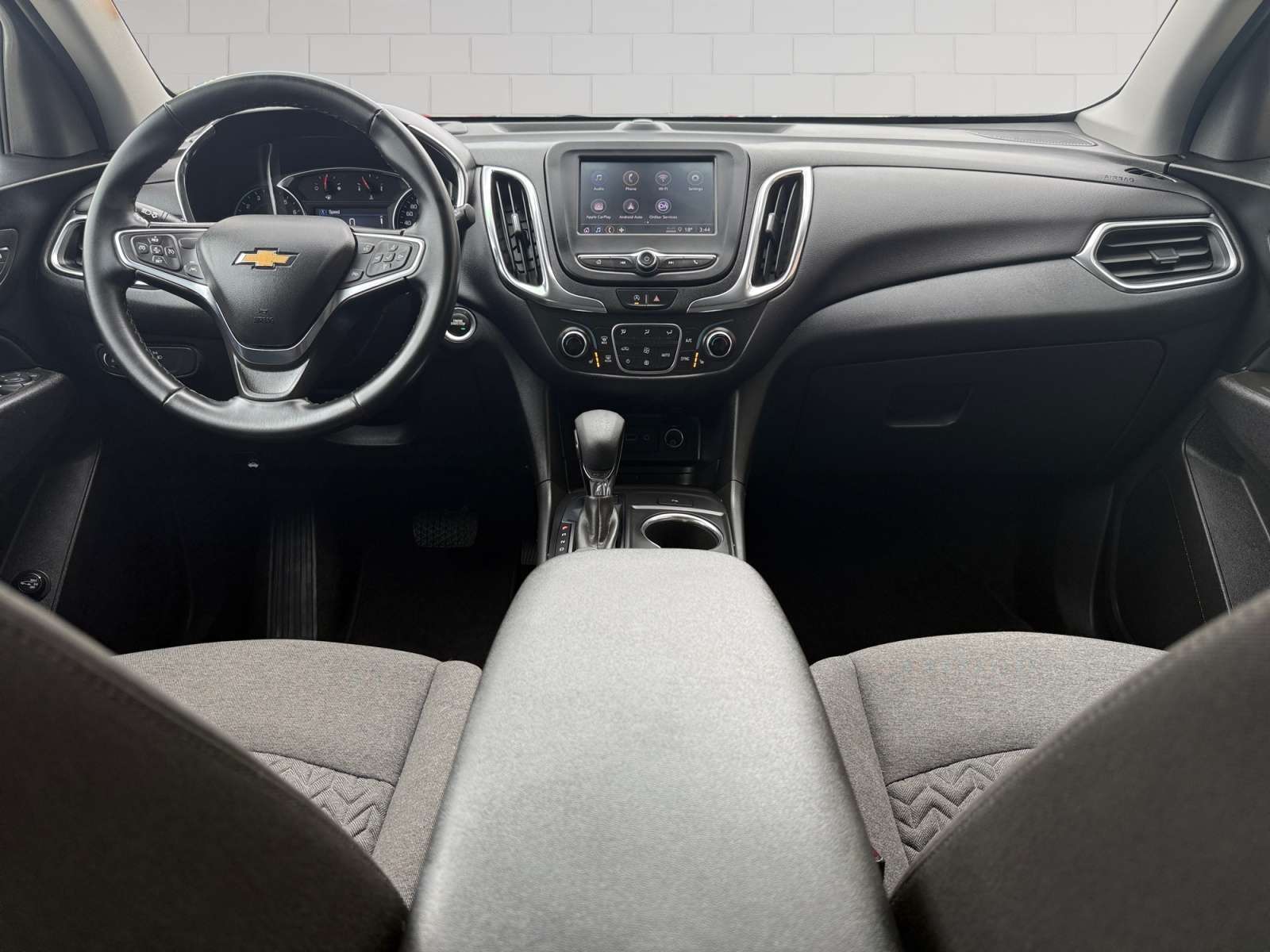 used 2024 Chevrolet Equinox car, priced at $25,696