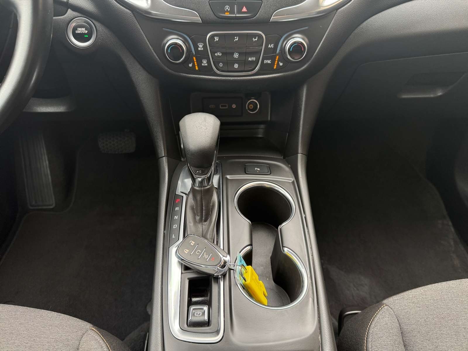 used 2024 Chevrolet Equinox car, priced at $25,696