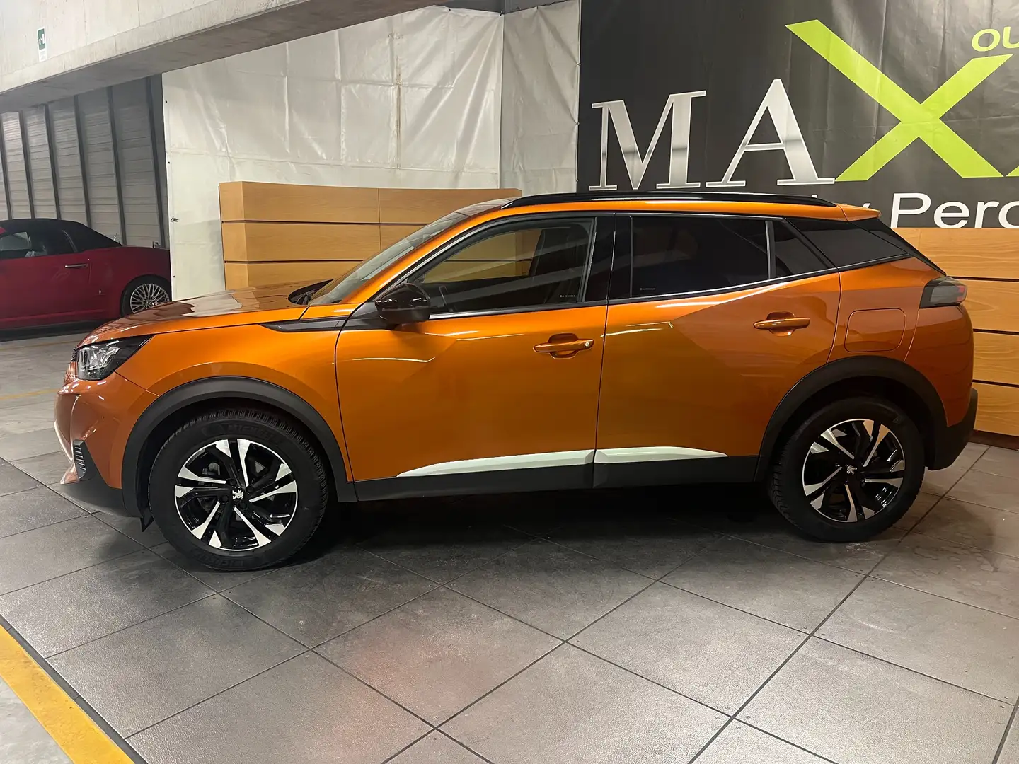 Peugeot 2008 2008 II 1.2 puretech Allure s Arancione - 2