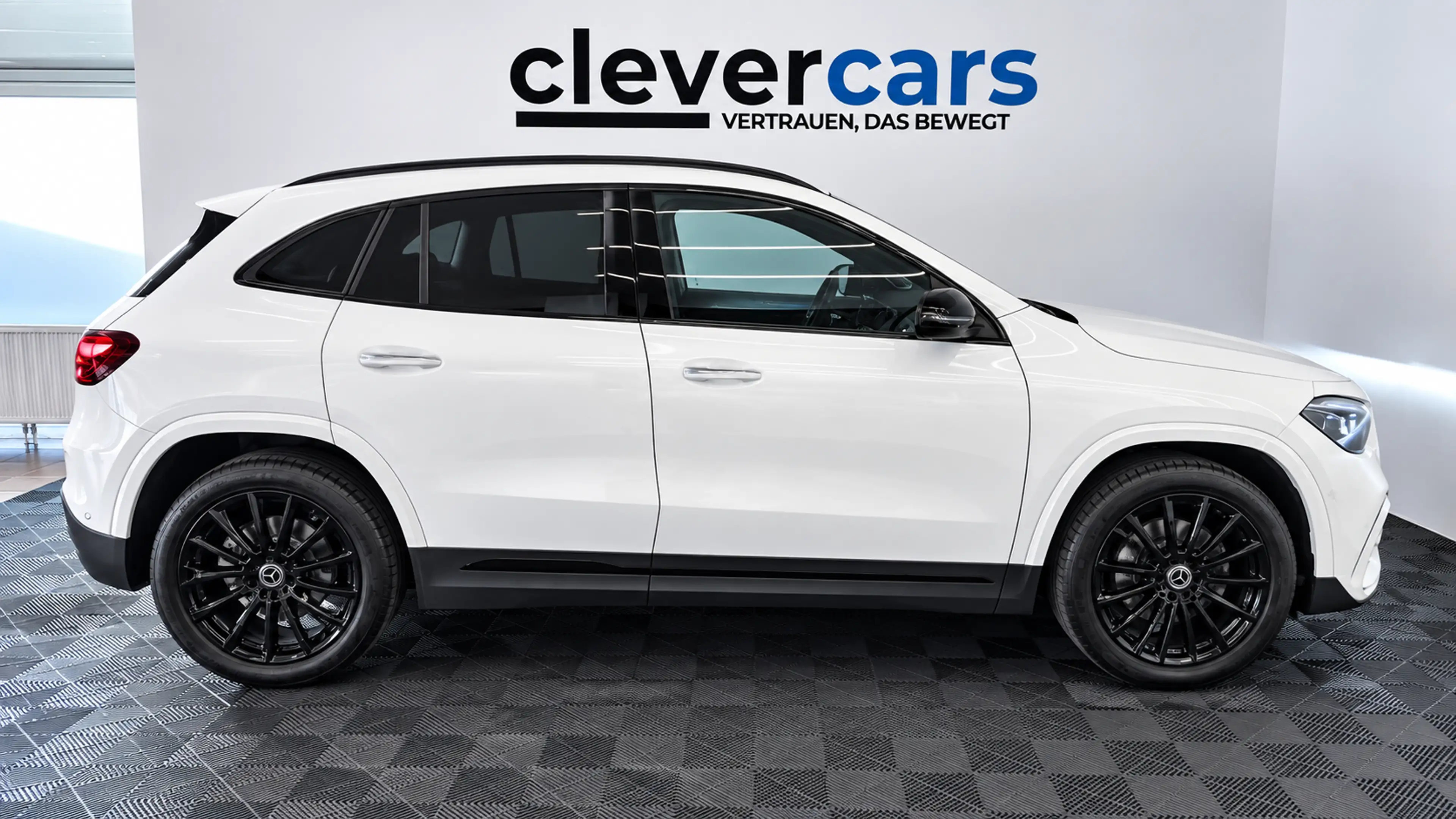 Mercedes-Benz GLA 220 GLA-Klasse GLA 220 d 4Matic AMG Line (EURO 6e) — photo 13