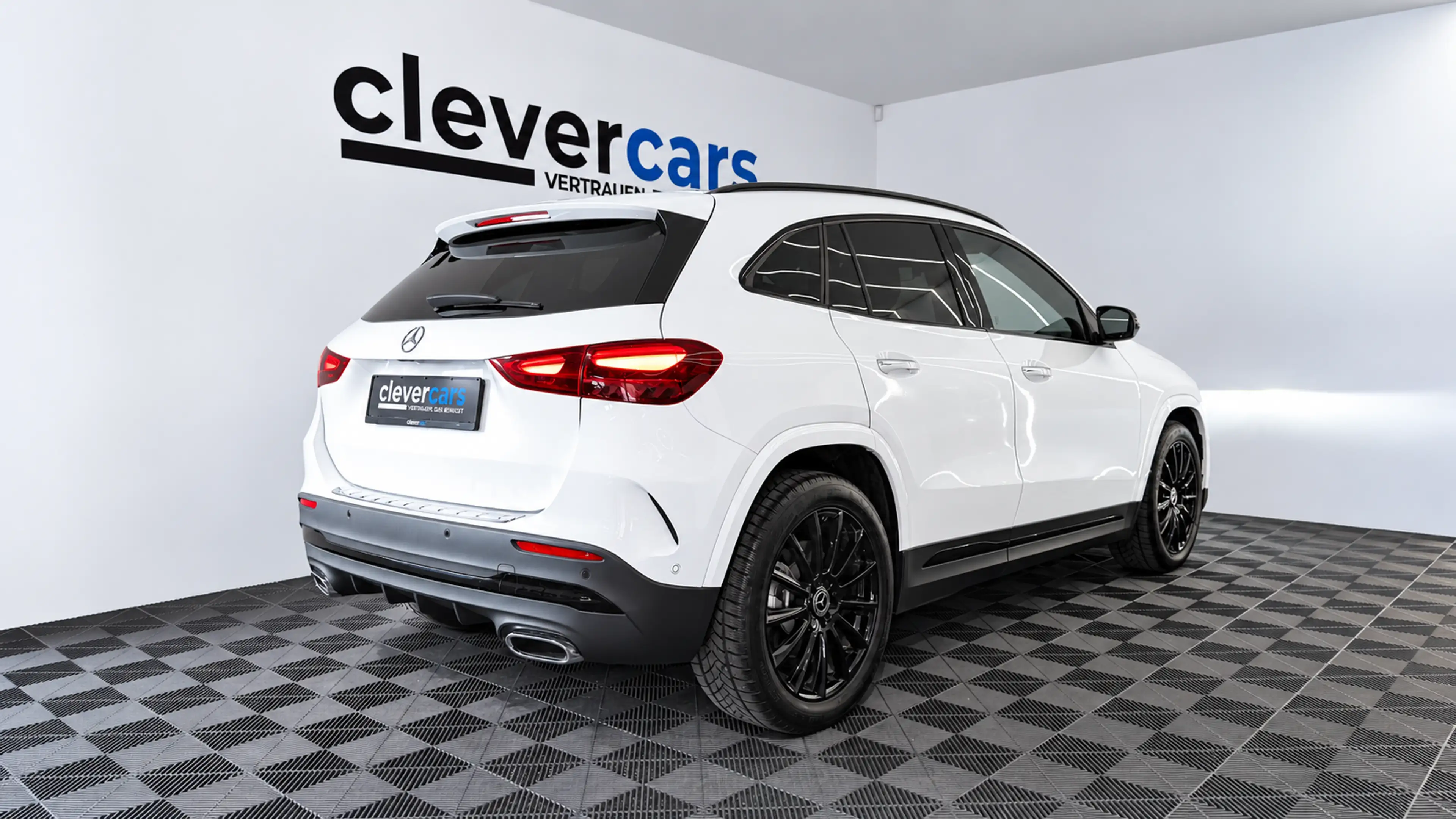 Mercedes-Benz GLA 220 GLA-Klasse GLA 220 d 4Matic AMG Line (EURO 6e) — photo 14