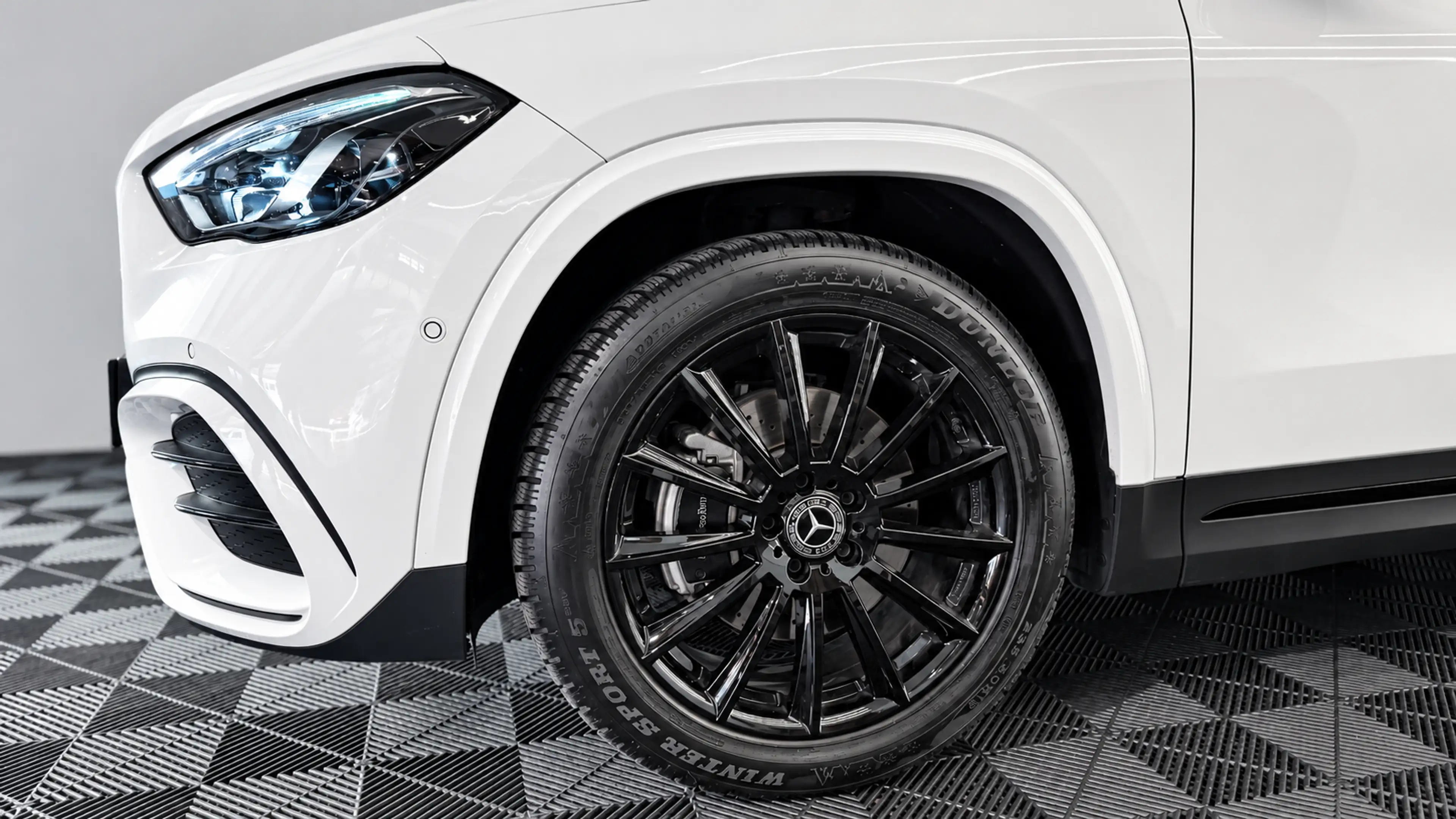 Mercedes-Benz GLA 220 GLA-Klasse GLA 220 d 4Matic AMG Line (EURO 6e) — photo 15