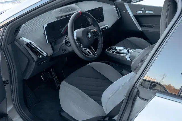 BMW iX view 10