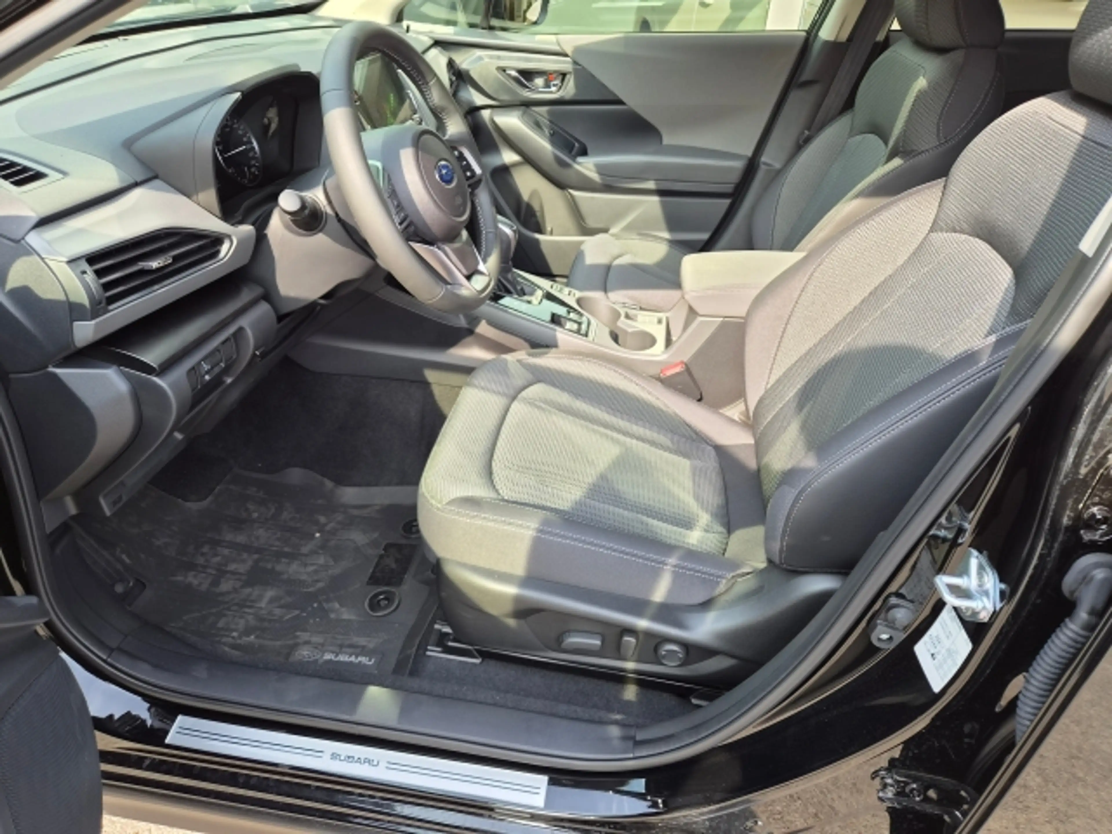 Subaru Crosstrek Style Xtra 2,0i e-Boxer CVT AWD — photo 8