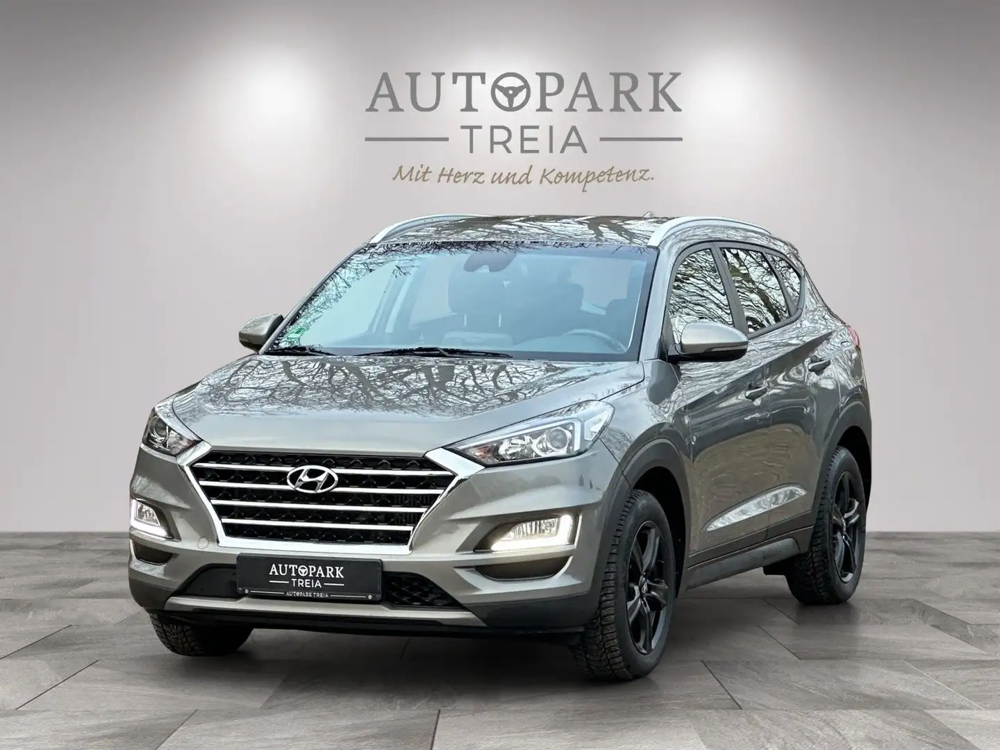 Hyundai TUCSON 1.6 Advantage (LED-AHK-NAVI-TMP-SPURH) Grau - 1