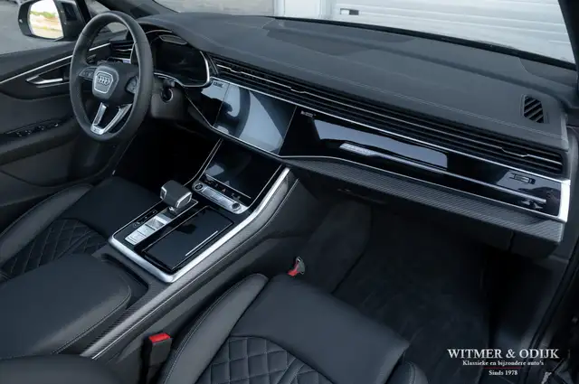 Audi Q7 view 6