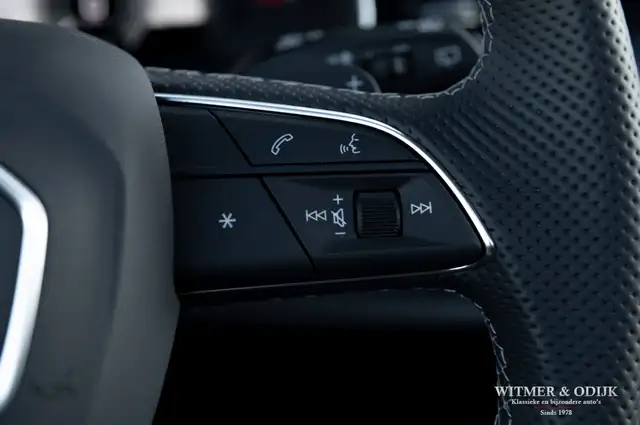 Audi Q7 view 13
