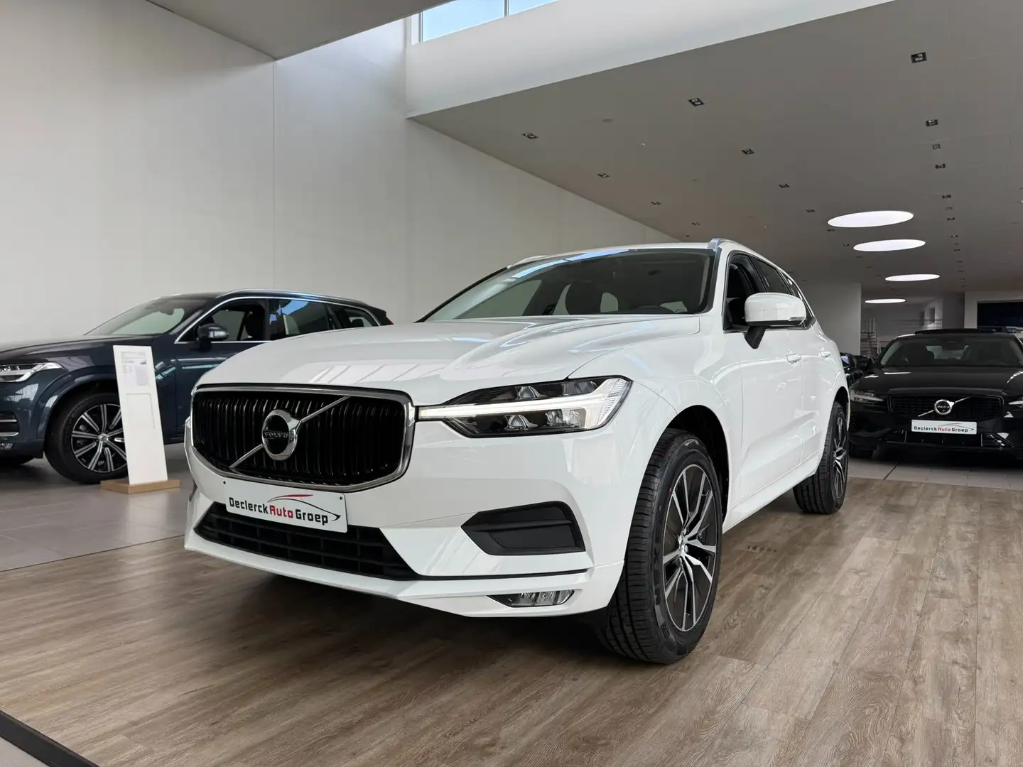 Volvo XC60 B4 *MOMENTUM PRO*VELE OPTIES*MODEL 2022*13.000KM ! Blanc - 1