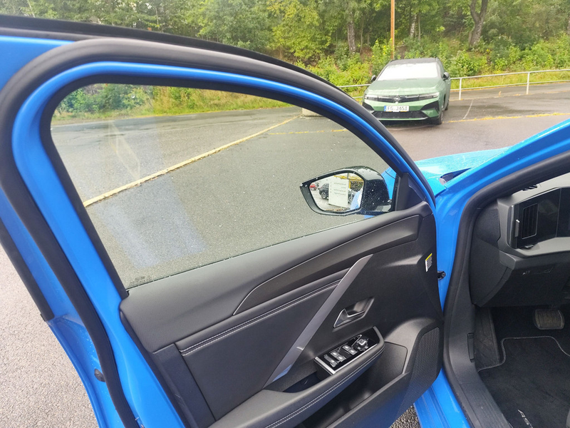 Opel Astra L Sports Tourer 1.2 GS W-LAN LED 360° — photo 14