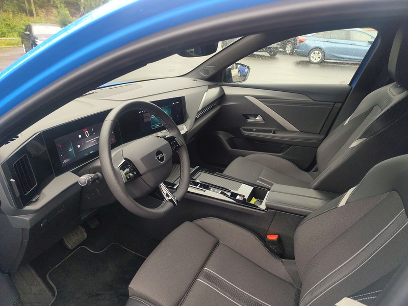 Opel Astra L Sports Tourer 1.2 GS W-LAN LED 360° — photo 15
