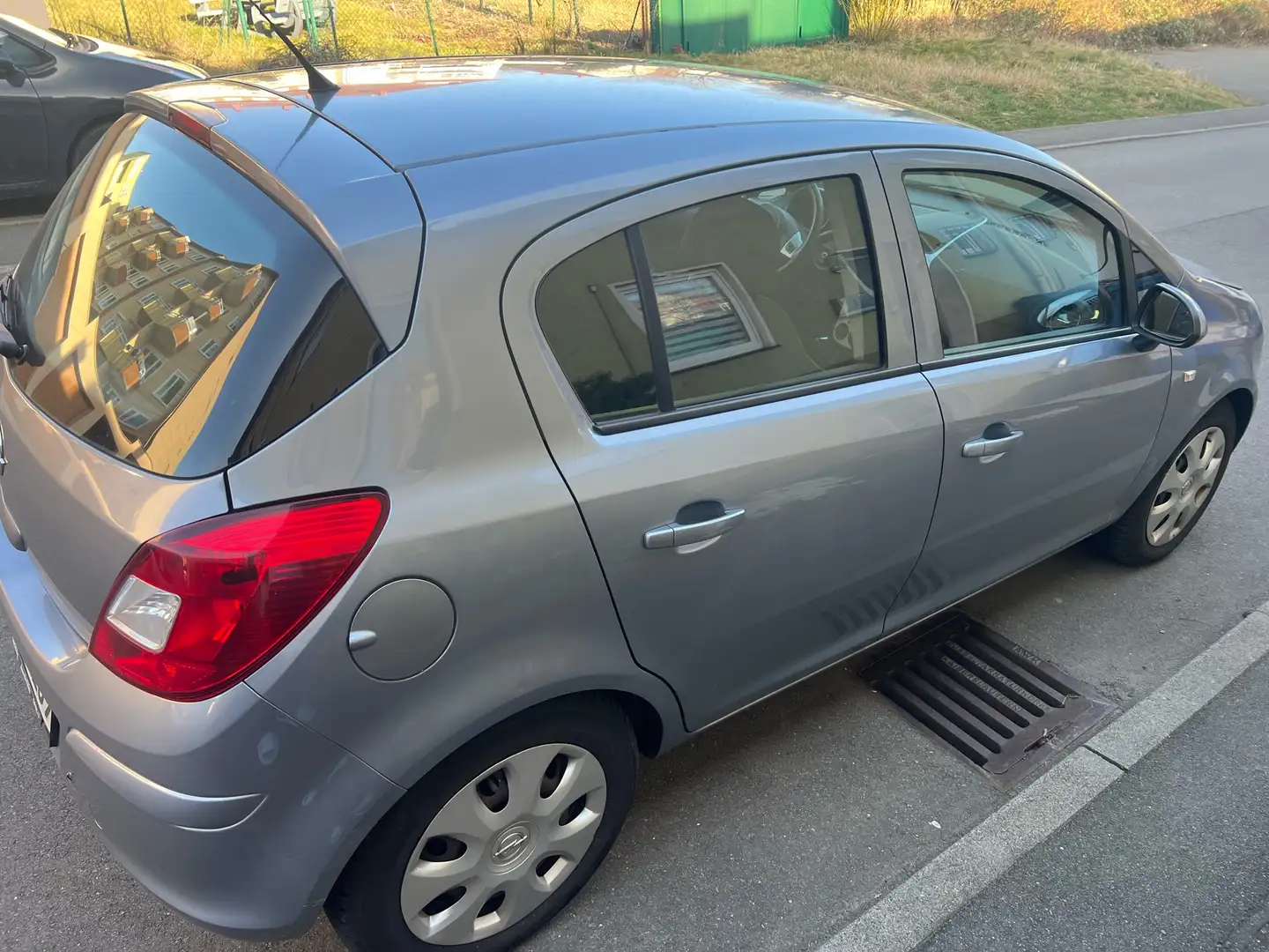 Opel Corsa 1.2 in gutem Zustand - 2
