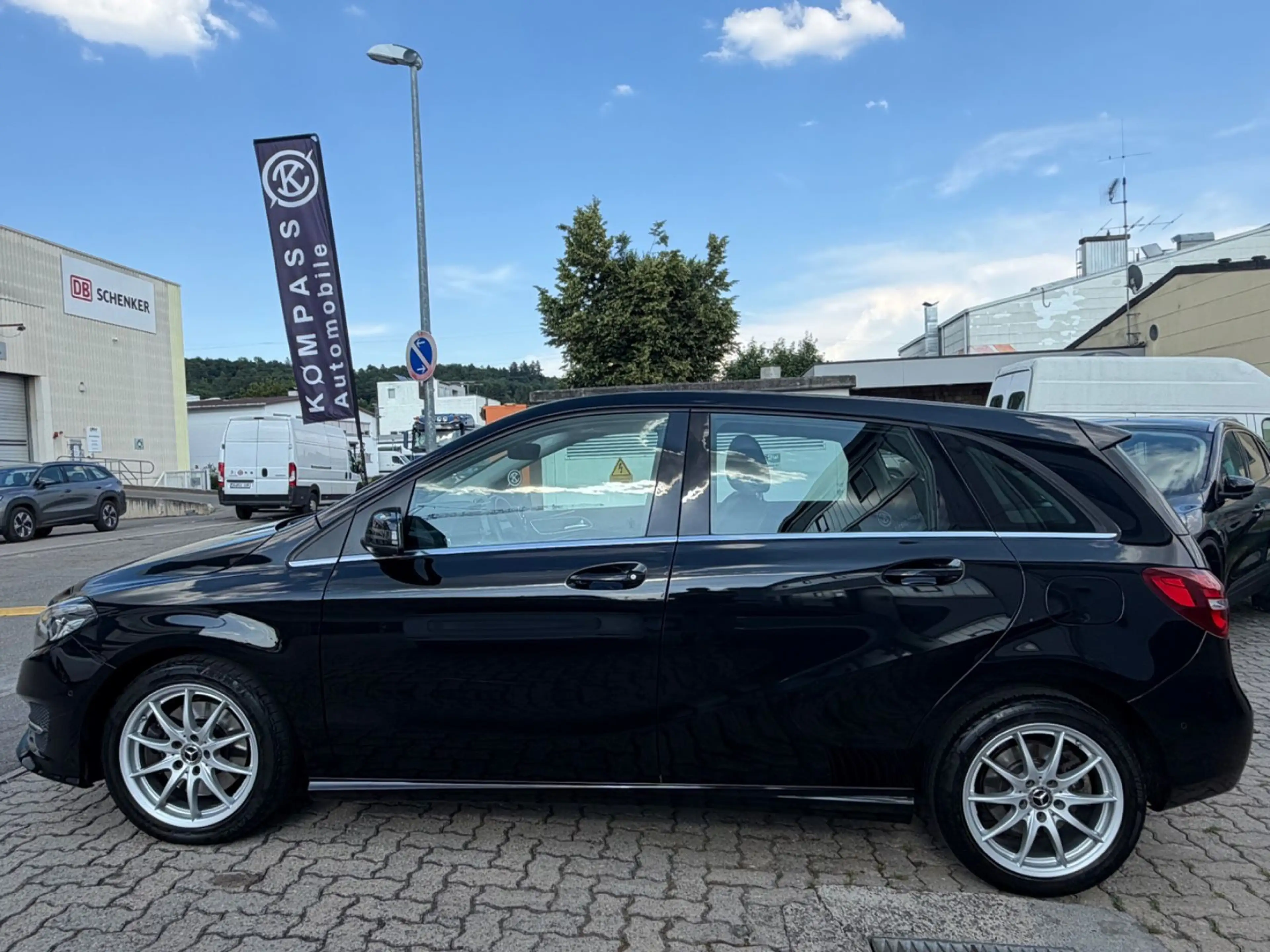 Mercedes-Benz B 250 Urban Style Edition — photo 6