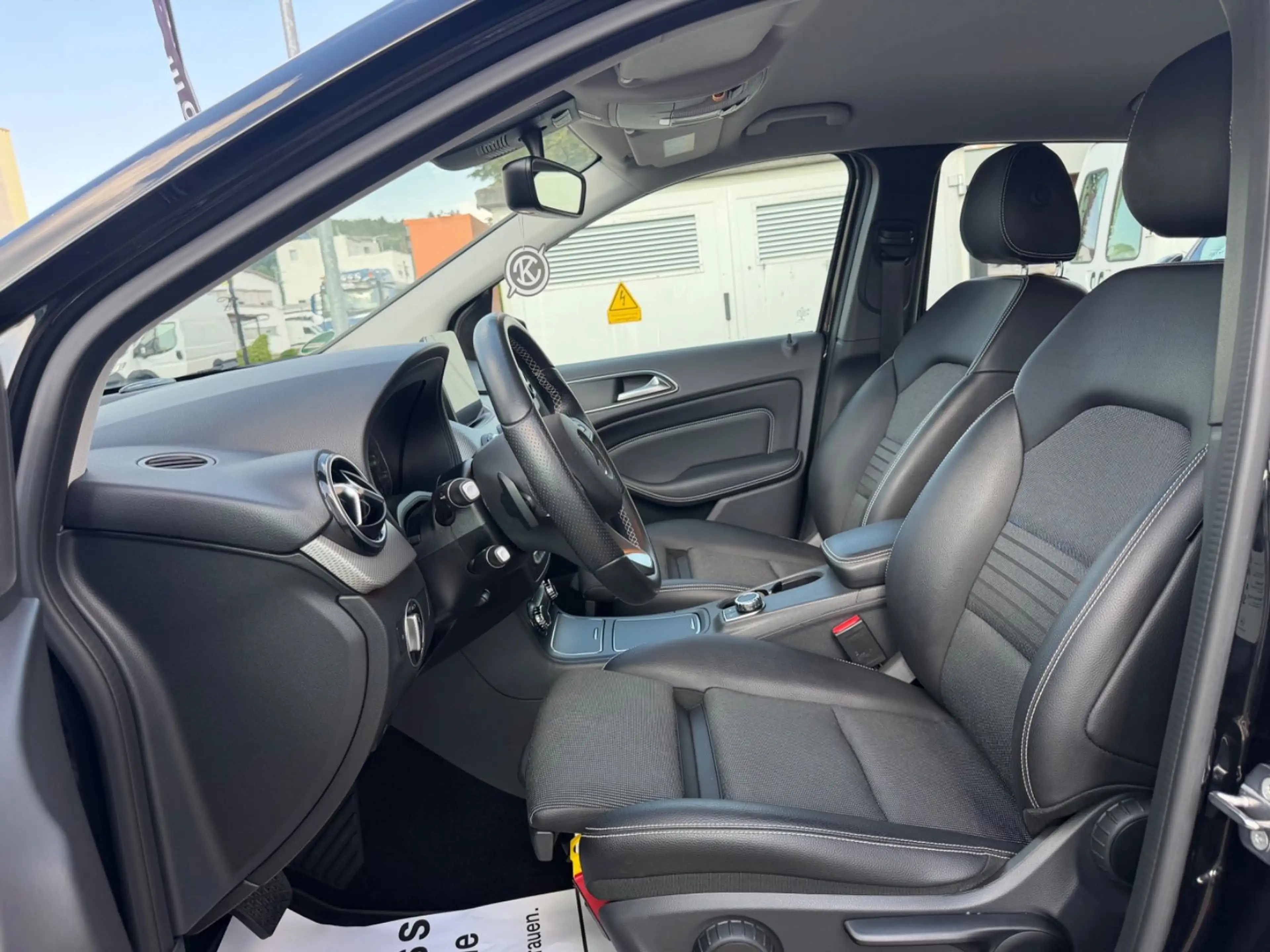 Mercedes-Benz B 250 Urban Style Edition — photo 9