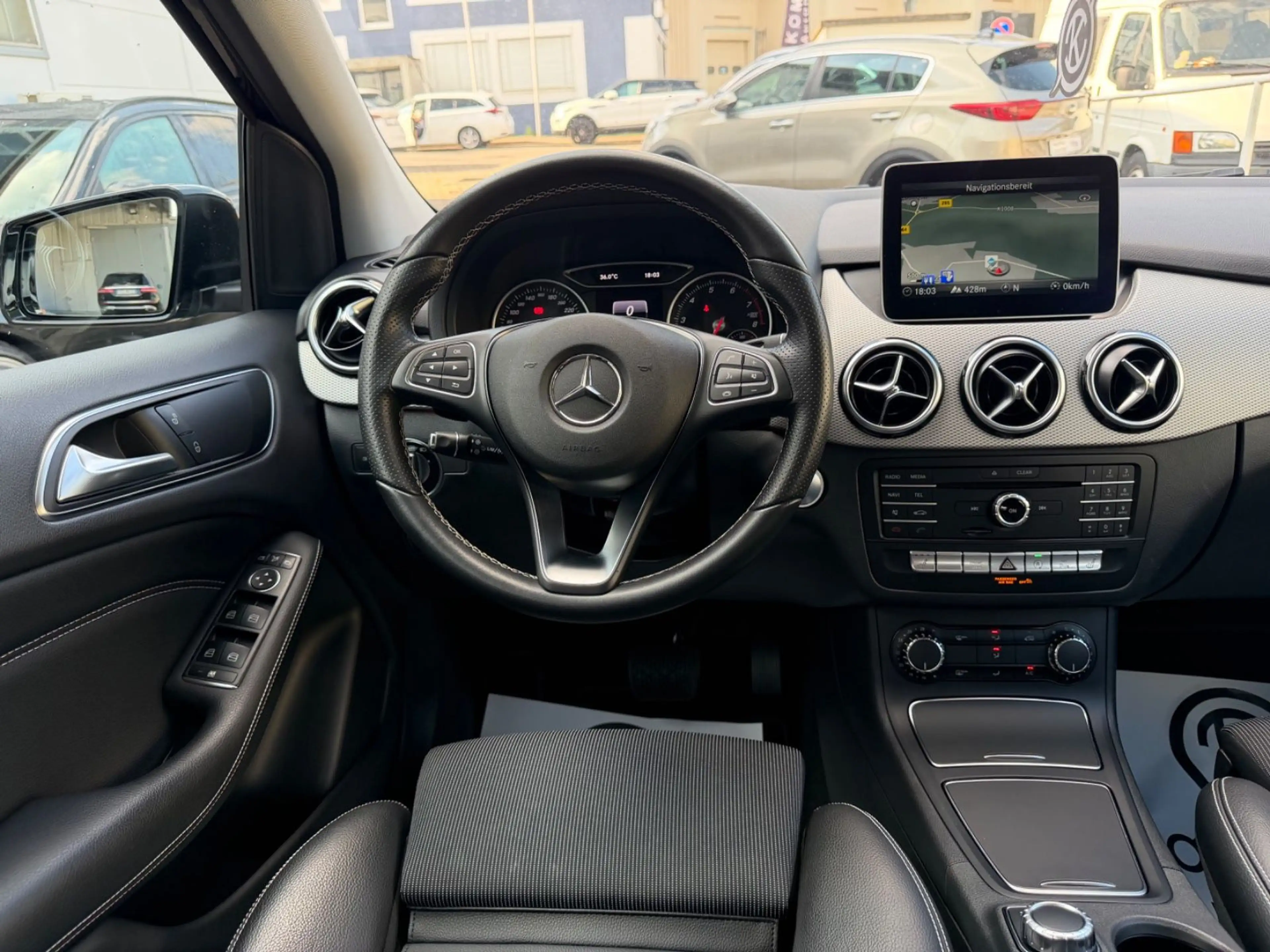 Mercedes-Benz B 250 Urban Style Edition — photo 15