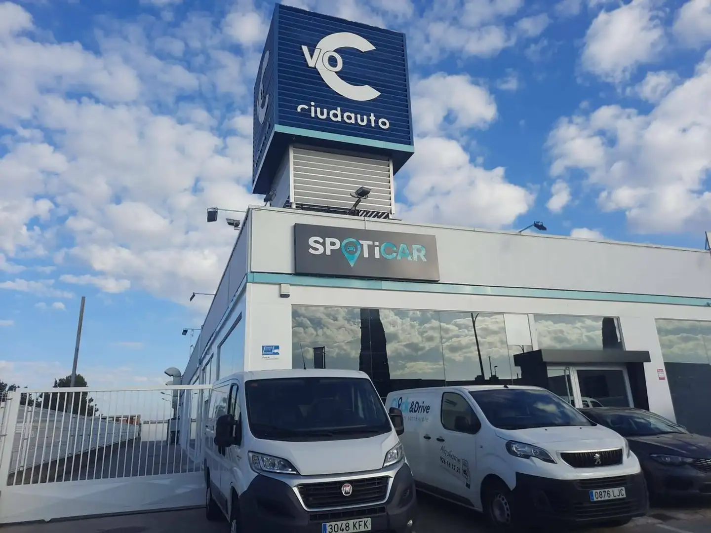 Citroen C3 PureTech 81KW (110CV) Max Beige - 2