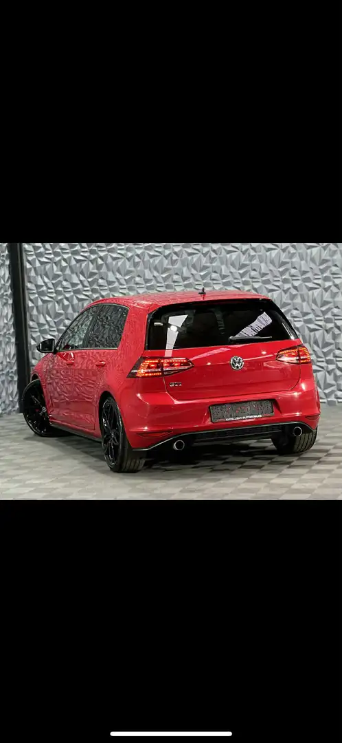 Volkswagen Golf GTI 2.0 TSI - 2