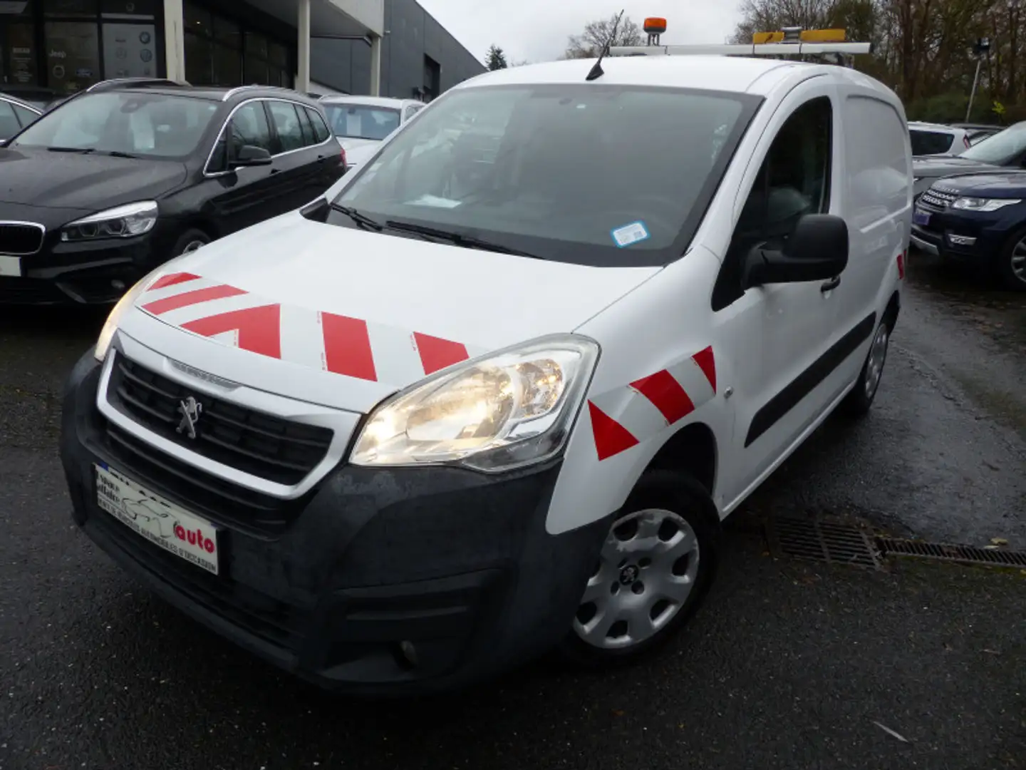Peugeot Partner STANDARD 1.6 VTI 98CH PREMIUM PACK Blanc - 1