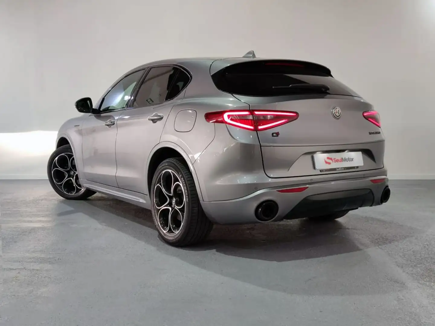 Alfa Romeo Stelvio 2.2 Veloce Q4 210 Aut. Gris - 2