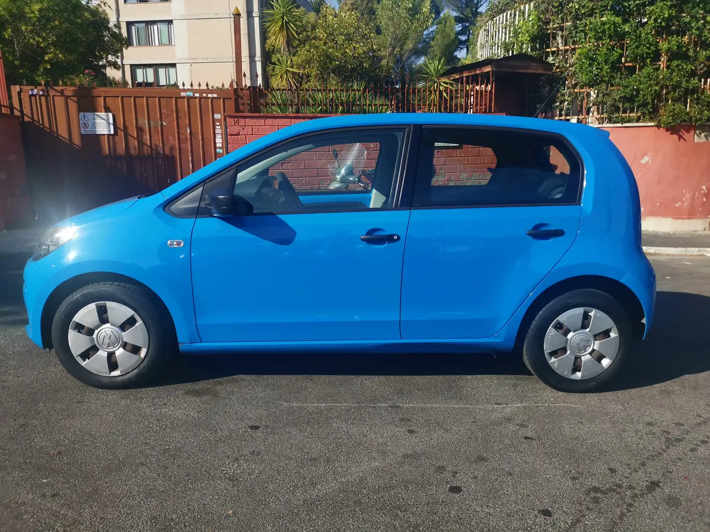 Volkswagen up! up! 5p 1.0 Move 60cv Blu/Azzurro - 1