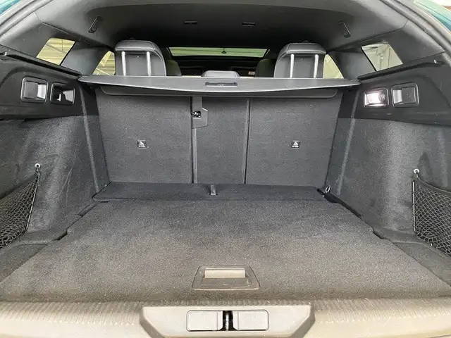 Peugeot 308 SW view 9
