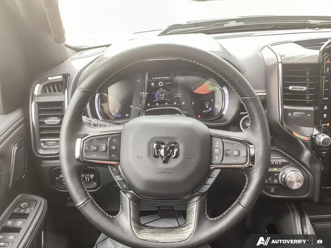 RAM 1500 снимка RAM 1500