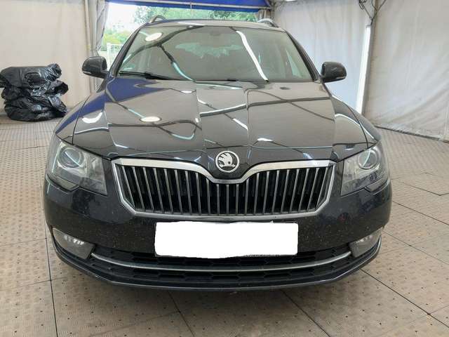 Imagine Skoda Superb Superb Combi 2.0 TDI Green tec DSG Best Of