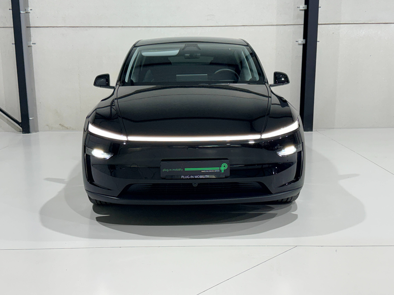 Tesla Model Y Model Y 83.1 kWh Long Range AWD — photo 8