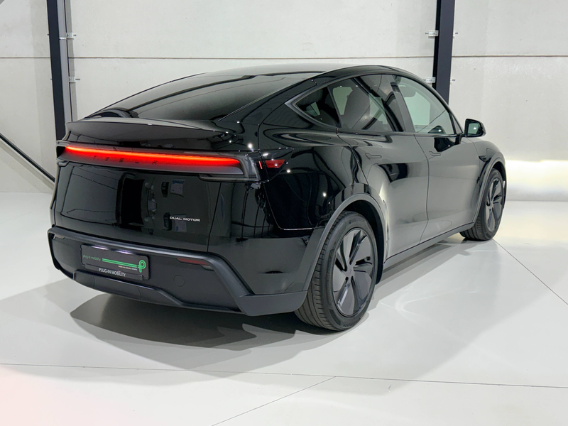 Tesla Model Y Model Y 83.1 kWh Long Range AWD — photo 3