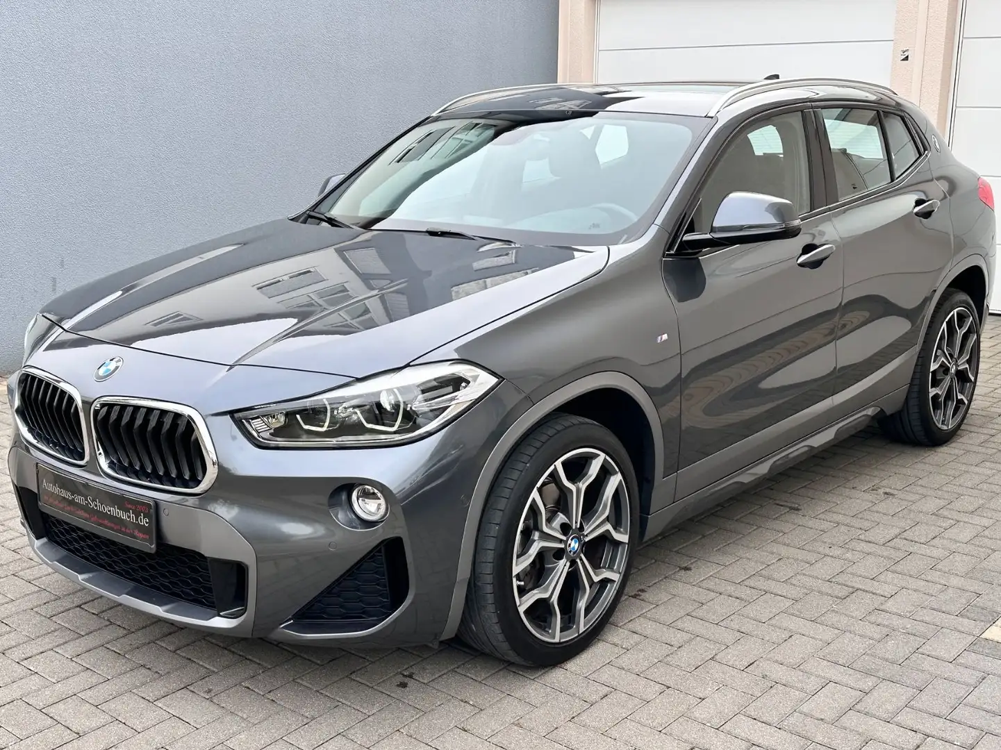 BMW X2 sDrive 18 i M Sport Paket  X Line*73.000km* Grau - 1