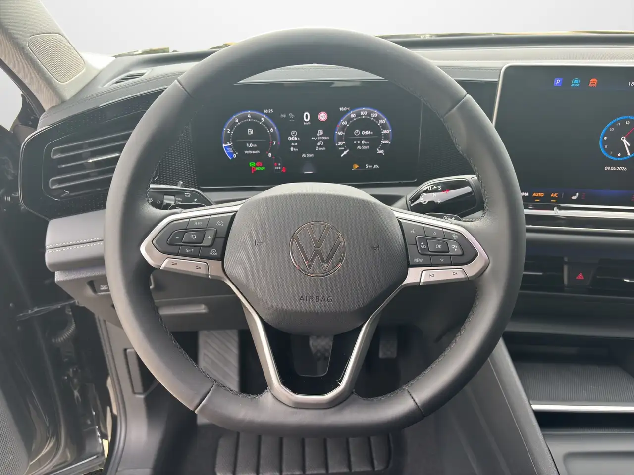 Volkswagen Tiguan 1.5 eTSI DSG Life 10