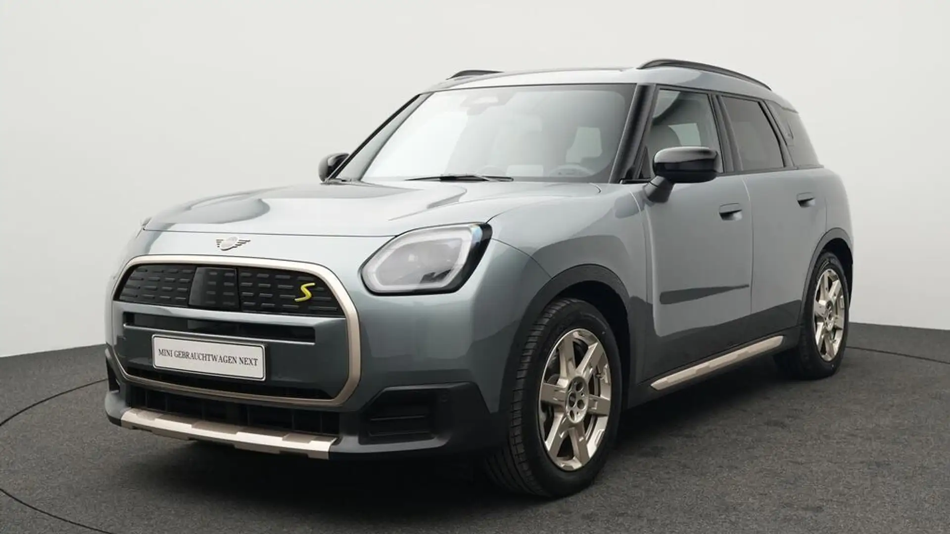 MINI Countryman SE All4 Favoured Trim Vert - 1